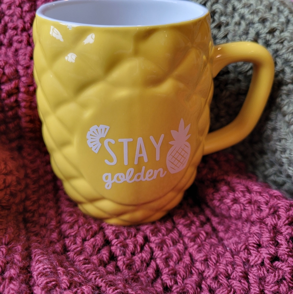 Pineapple 🍍 mug - Picture 3 of 4